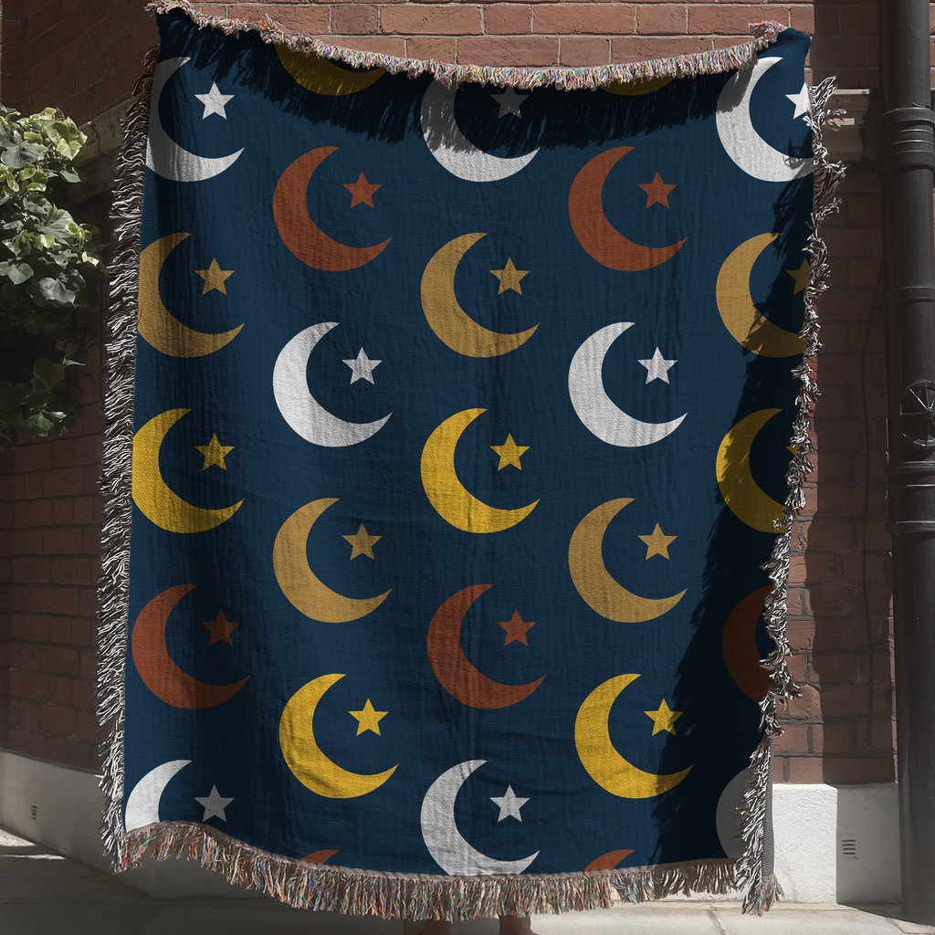Crescent Moon Pattern Tapestry Woven Blanket